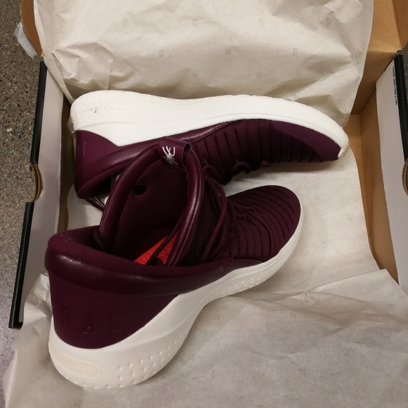 New Jordan Flight Luxe Shoes - Picture 3 of 5